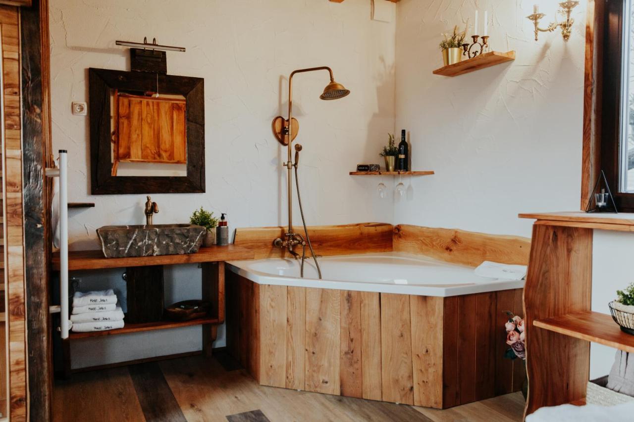 Treehouse Drevesna Hiska Strkovo Gnezdo Ranc Jures Hotell Ljutomer Eksteriør bilde