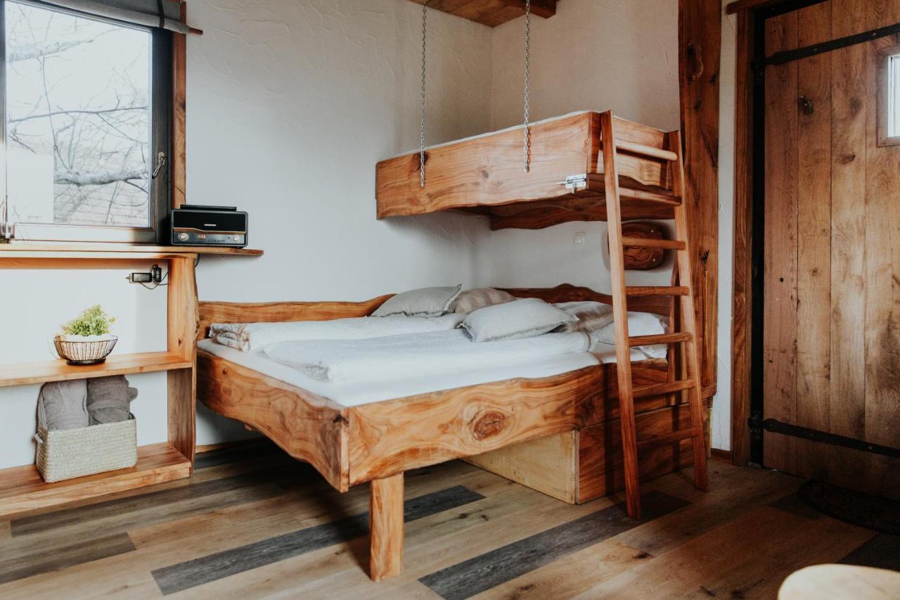 Treehouse Drevesna Hiska Strkovo Gnezdo Ranc Jures Hotell Ljutomer Eksteriør bilde