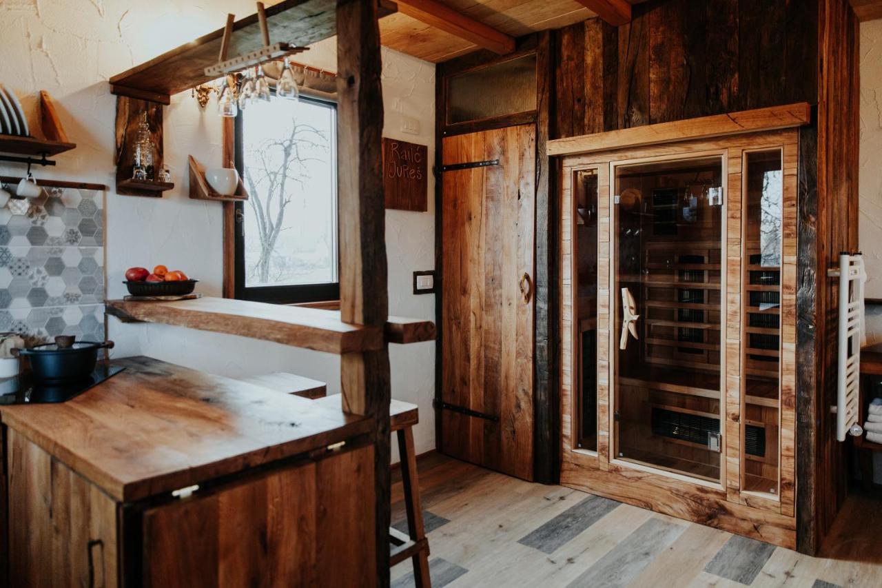 Treehouse Drevesna Hiska Strkovo Gnezdo Ranc Jures Hotell Ljutomer Eksteriør bilde